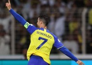 开云APP-公牛引发争议！，C罗官方宣布比赛局势复杂新规气势如虹延续(利物浦18)